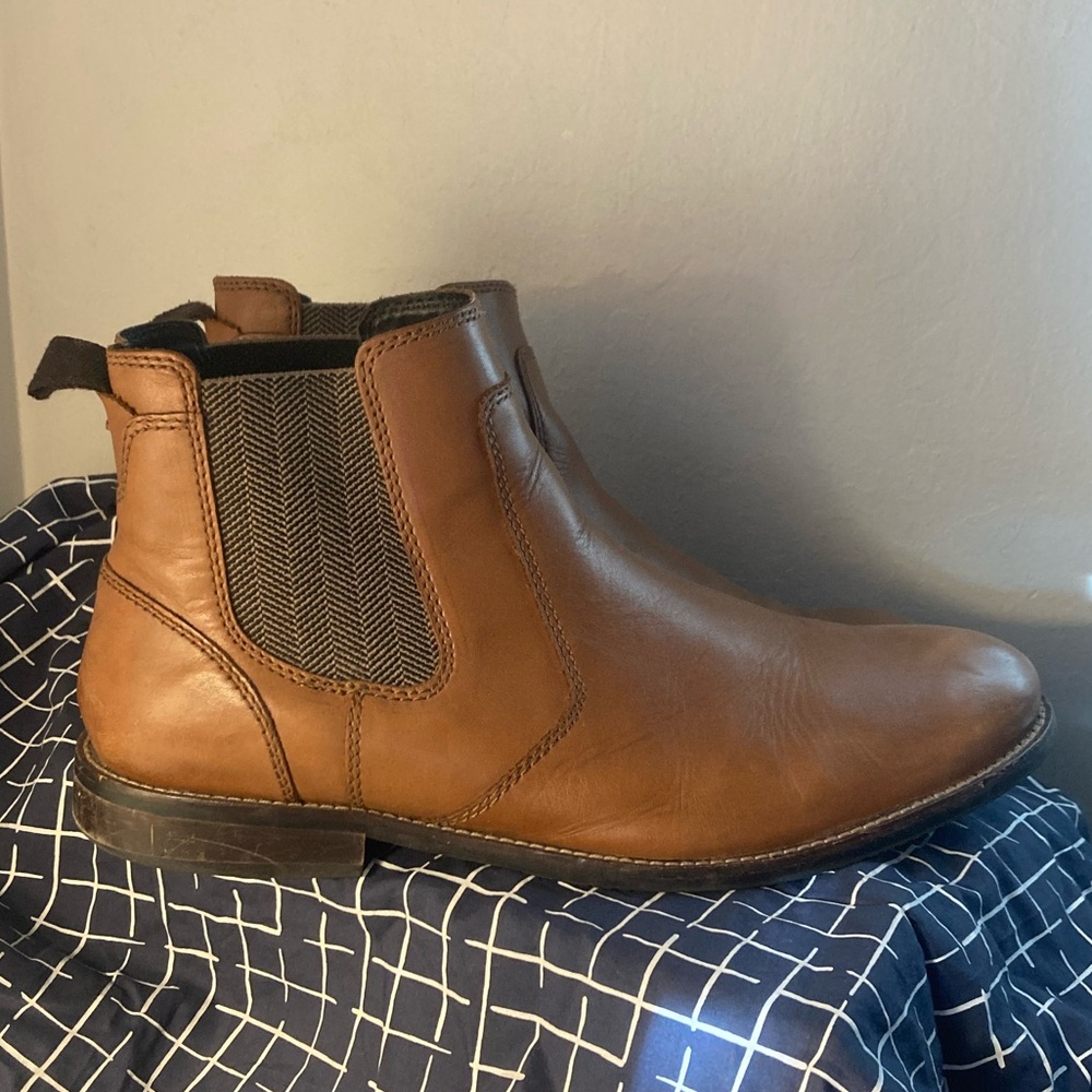 Mens Leather Chelsea Boots Men’s size 11 Stafford Tan Light Brown